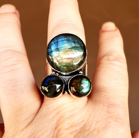 New Triple Labradorite 925 Silver Statement Ring. - Picture 4 of 15
